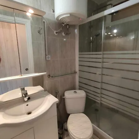 Apartment A H Abanicos 5 *