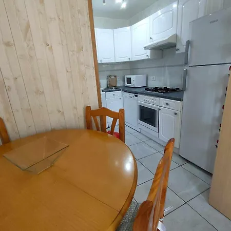 A H Abanicos 5 Apartment